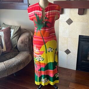 70s Hawaiian Tiki Maxi Dress